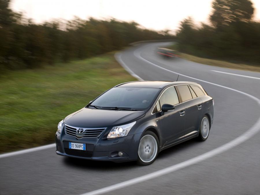  Toyota Avensis Wagon 2008 года  (фото 31 из 53)